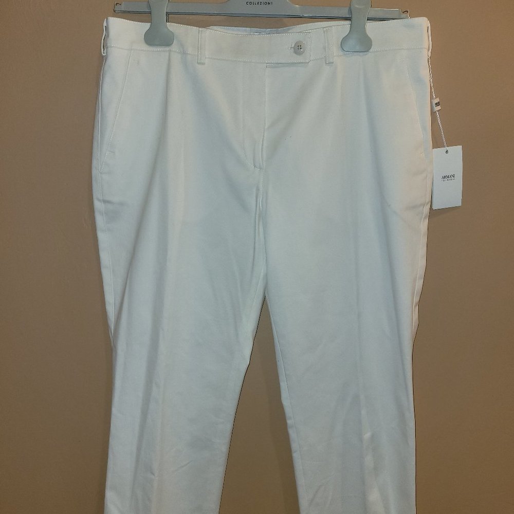 # 151 NWT Armani White Trousers w/ Pockets